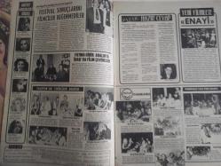 Pazar Haftalık Aktüalite Sinema Tiyatro Müzik ve Magazin Dergisi - 1974 Yılı - Sayı:939 - Seyyal Taner - Neri Neril - Yılmaz Güney için geldim diyen Romalı Perihan hala bekliyor - Özel Türkbaş - Gülistan Okan - Meral Orhonsay - Mine Soley - Romalı Perihan - Ülkü Özen - Özdemir Birsel - Ümit Utku - Serpil Nur - Fatma Girik İran'da film çevirecek - Feri Cansel - Türkan Şoray bikinisiyle - İzzet Günay - Prenses Banu - Aytaç Arman - Anuşka - Yavuz Selekman - Nurtekim Odabaşı - Ünlüler Albümü: Tarık Akan Dev Posteri - Çetin Gürtop - Gülşen Bubikoğlu - ORhan Aksoy - Metin Serezli - Yalçın Gülhan - Mehmet Dinler - Şükriye Atav - Ekrem Bora - Cahit Engin - Hülya Koçyiğit - Lütfi Ö. Akad - Gani Turanlı - Güner Sümer - Yılmaz Gruda - Münir Özkul - Muzaffer Tema - Deniz Erkanat - Çetin Gürtop - Nazan Şoray - Yusuf Sezgin - Nükhet Duru - Oya German - Seyyal Taner - Sevinç Pekin - Saadet Sun - Yusuf Sezgin - Selma Güneri - Feri Cansel - Vural Cantürk - Nükhet Duru İzmir'i yakıyor Posterli Tam Dergi