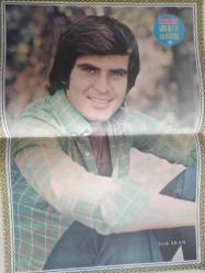 Pazar Haftalık Aktüalite Sinema Tiyatro Müzik ve Magazin Dergisi - 1974 Yılı - Sayı:939 - Seyyal Taner - Neri Neril - Yılmaz Güney için geldim diyen Romalı Perihan hala bekliyor - Özel Türkbaş - Gülistan Okan - Meral Orhonsay - Mine Soley - Romalı Perihan - Ülkü Özen - Özdemir Birsel - Ümit Utku - Serpil Nur - Fatma Girik İran'da film çevirecek - Feri Cansel - Türkan Şoray bikinisiyle - İzzet Günay - Prenses Banu - Aytaç Arman - Anuşka - Yavuz Selekman - Nurtekim Odabaşı - Ünlüler Albümü: Tarık Akan Dev Posteri - Çetin Gürtop - Gülşen Bubikoğlu - ORhan Aksoy - Metin Serezli - Yalçın Gülhan - Mehmet Dinler - Şükriye Atav - Ekrem Bora - Cahit Engin - Hülya Koçyiğit - Lütfi Ö. Akad - Gani Turanlı - Güner Sümer - Yılmaz Gruda - Münir Özkul - Muzaffer Tema - Deniz Erkanat - Çetin Gürtop - Nazan Şoray - Yusuf Sezgin - Nükhet Duru - Oya German - Seyyal Taner - Sevinç Pekin - Saadet Sun - Yusuf Sezgin - Selma Güneri - Feri Cansel - Vural Cantürk - Nükhet Duru İzmir'i yakıyor Posterli Tam Dergi