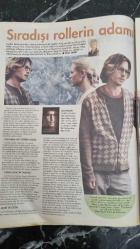 HÜRRİYET KEYİF GAZETESİ - 16 OCAK 2005 - HABABAM KIT ' A DUR - ÖMÜR GEDİK HABABAM ŞAFAK SAYIYOR - SIRADIŞI ROLLERİN ADAMI JOHNNY DEEP - GÜRBÜZ DOĞAN NEW YORKER'A DOSYAMI İLK BIRAKTIĞIMDA HEMEN ÇAĞIRIP KAPAK İSTEDİLER -MARTİN GORE'UN TÜRK AŞKI DUYGU  - YADE KARA SELAM BERLİN - BİR GÖRÜNMEZİN PORTRESİ HANS PLESCHINSKI  - YILDIZLARIN ALTINDA BİR YEŞİLÇAM HATIRASI