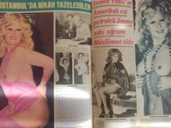 Pazar Haftalık Aktüalite Sinema Tiyatro Müzik ve Magazin Dergisi - 1976 Yılı - Sayı:1048 - Fatma Girik - Yeşim Yükselen - Kardeşlik Çağrısı - Ludmilla Zaitseva - Seyyal Taner hastaneye düştü - Cüneyt Arkın - Serçin Erdem - Atıf Kaptan - Türkan Gürses - Feri Cansel tüm sevgisini köpeğine verdi - Nesrin Nur Ankara'da bulundu - Pervin Par yeniden kızının babası Osman Türen'e döndü - Türkan Şoray servetini Nazan Şoray' bağışlıyor - Bir aşkın fotoromanı - Meral Zeren - Selami Şahin - Jimmy Baker - Semra Yıldız'ın Amerikalı eşi Jimmy aşkı uğruna Müslüman oldu - Emel Aydan Lozan'da üç aydır striptiz yapıyor - Evlilik suya düşer düşmez Pelin Ceylan dansözlüğe dönüş yaptı - Yıldıray Çınar - Hüseyin Peyda - Aliye Rona - Benim Başar - Hüseyin Peyda - Nurhan Nur - Romena Michelle fotoğraf ve haberi - Tam Takım Dergi