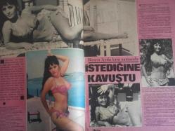 Pazar Haftalık Aktüalite Sinema Tiyatro Müzik ve Magazin Dergisi - 15 Temmuz 1967 - Sayı:564 - Birsen Ayda - Suzan Avcı - Birsen Ayda kısa zamanda istediğine kavuştu - Sevda Ferdağ teselliyi Fikret Hakan'da buldu - Tanju Gürsu - Salih Güney - Fikret Hakan - Hülya Koçyiğit söylentilere cevap verdi: ''Aşık olursam önce ben açıklarım'' diyor - Nilüfer Koçyiğit - Ayhan Işık - Ertem Göreç - Güler Sürer - Seher Şeniz - Pervin Par - Duygu Sağıroğlu - Semiramis Pekkan - Tülin Elgin - Pussy Cat - Nevin Nuray - Doğan Gürün - Akın Erkan - Senih Orkan - Devlet Devrim soyunma yarışında başa güreşiyor - Hanımlar sizin için - Zeynep Berk - 20 Soru 20 Cevap Ediz Hun - Güzin Sayar fotoğraf ve haberi - Tam Takım Dergi