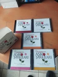 UNUTULMAYAN AŞK ŞARKILARI * 1960, 70, 80'lİ YILLARIN TÜRKÇE SÖZLÜ AŞK ŞARKILARI * 5 CD * UNUTULMAYAN 191 ESER