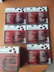 UNUTULMAYAN AŞK ŞARKILARI * 1960, 70, 80'lİ YILLARIN TÜRKÇE SÖZLÜ AŞK ŞARKILARI * 5 CD * UNUTULMAYAN 191 ESER