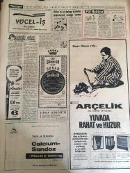 HÜRRİYET GAZETESİ 16 EKİM 1966 YIL :19 SAYI :6633--Tek taraflı ilhaka  asla razı olmayız ---Tabancalı düelloda  üç kişi öldü ---Ayin yaparken yakalanan işsiz  Nurcularda çok para bulundu ---Kız talebelerine sarkıntılık  eden öğretmen tevkif edildi ---40 ından  sonra  sakal bırakıp  üfürükçülüğe  başlayan hafızdan ,karısı boşanmak istiyor ---Teknikerler  ölüm orucu tutan iki arkadaşlarını  sedye ye koyup  taşıdılar --Hitler 'in bir İtalyan kızından gayrımeşru çocuğu varmış ---Türkiye -Rusya Oynuyor ---Eşofmanlardan biri Ankara da unutulmuş --Kupa maçlarının 2. tur kuralları çekildi --Galatasaray  :6 B.Spor :2 ---S.Demirel : Vazifeliler  değiştirilebilir  ,hükümet  mesuliyetini müdrik dedi ---Vatikan Büyük  Elçisi ,Muharrem Kızıloğlu  Öldü ---