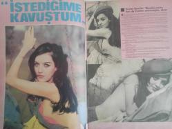 Pazar Haftalık Aktüalite Sinema Tiyatro Müzik ve Magazin Dergisi - 8 Nisan 1967 - Sayı:550 - Filiz Akın - Devlet Devrim: ''Bundan sonra ben de fiyatımı artıracağım'' diyor - ''Hepsi dedikodu'' - Esen Püsküllü - Yücel Uçanoğlu - VOL Bali çorapları - Miss Maria Dornier - 1967 Türkiye Güzelini Seçiyor - Miss Margareta Arvidsson - Karpuz kabuğu denize düşmeden - Sevim Emre - ''Her filmde aşk yeniden başlar'' - Hülya Koçyiğit - Salih Güney - Sevdağ Ferdağ, Süleyman Turan'ın kahve falına bakıyor - Sahneden - Aydın Arıt - 300 Genç Kız - filiz Akın için kulüp kuracak fotoğraf ve haberi - Tam Takım Dergi