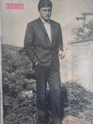 Pazar Haftalık Aktüalite Sinema Tiyatro Müzik ve Magazin Dergisi - 15 Ekim 1966 - Sayı:525 - Sevda Ferdağ - Fay Deterjan Reklamı - Yılmaz Duru 4 yıl sonra konuştu - ''Emeklerim Muhterem Nur'a haram olsun'' - Eski şöhretler nerdeler, ne yapıyorlar? - Nevin Aypar - Nilgün Esen - Paris süksesi - Pretty Quick Makyaj Malzemeleri Reklamı - Yılan hikayesi uzayıp gidiyor - Esen Püsküllü söylentileri yalanlarken ağlıyordu - ''Asla ayrılmayacağız'' - Sinema Haberleri - Ajda Pekkan - Nuri Sesigüzel - Selda Alkor - Hüseyin Baradan - Hulusi Kentmen - Göksel Arsoy dönüş yaptı... - Romantik Jön'den silahlı Bond'a - Hanımlar için: Zeynep Berk - Yağmurluklar ve yağmur suyunun cildinize olan faydası - Suzan Avcı - Süt yerine kireç banyosu yapınca soluğu hamamda aldı - ''Kolsuz Kahraman'' filme alınıyor fotoğraf ve haberi - Tam Takım Dergi