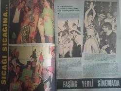 Pazar Haftalık Aktüalite Sinema Tiyatro Müzik ve Magazin Dergisi - 4 Mart 1967 - Sayı:545 - Eva Andersen - Nilüfer Aydan - Sıcağı sıcağına... - Gülbin Eray - Nilüfer Aydan - Güven Erte - Gülsün Kamu - Altan Erbulak - Faşing yerli sinemada - POP Deterjan Reklamı - Yusuf Sezgin gizlice askere gitti - Beş aydır sevişiyor ve susuyorlardı sonunda konuştular - Ediz Hun - Sema Özcan - Turist Eva önce striptizci sonra da film yıldızı oldu - Yerli Bond'un yeni sevgilisi Dursune Şirin - Hanımlar Sizin İçin-  Zeynep Berk - Zayıflatıcı Banyo - Feridun Çölgeçen Türkan Şoray'ın Falına Bakıyor - Patrica Carli - Orhan Günşiray kulübünden memnun - Ev arıyorlar - Alev Oraloğlu - Öztürk Serengil - ''Gizli Aşk'' ortaya çıkınca Nilüfer Aydan açıkladı fotoğraf ve haberi - Tam Takım Dergi