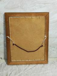 18218-ESKİLERDEN AHŞAP ALTIN YALDIZ İŞLEMELİ S/B RESİMLİ ÇERÇEVE