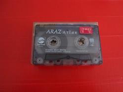 ARAZ ATLAR KASET (Açıklamayı Okuyunuz)