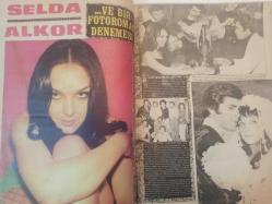 Pazar Haftalık Aktüalite Sinema Tiyatro Müzik ve Magazin Dergisi - 19 Haziran 1970 - Sayı:717 - Piraye Uzun - Ülkü Özen bir karar verse! - Nuri Sesigüzel - Erol Altınışık - Türkan Şoray ihtiyarladı! - Osman Faruk Seden - Ekrem Bora - Figen Han-  Ajda Pekkan aşk yaşıyor - Cömert Baykent - Selda Alkor bir fotoroman denemesi - Cihangir Gaffari - Ayşin Atav - Erol Tezeren - Güzin Özipek - Aydın Tezel - Kartal Tibet - Sedat Oğuz - Figen Say tekrar dönüş yaptı - Persil Deterjan Reklamı - Puro Sabun Reklamı - Piraye Uzun'a saçtan bikini diktiler - Yıldızlar eğlendi - Oya Peri - Ülkü Özen - Enign Çağlar - Nurettin Sabuncu - Bilgin Senher - Uğur Güçlü - Feri Cansel - İrem Doğan - Gülseren Aydın - Atilla Ergün - Hüseyin Zan - Yusuf Sezer - Yılmaz Köksal - Gülseren Aydın - Münir Özkul - Plaj panayır yerine döndü fotoğraf ve haberi - Tam Takım Dergi