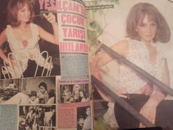 Pazar Haftalık Aktüalite Sinema Tiyatro Müzik ve Magazin Dergisi - 4 Eylül 1970 - Sayı:728 - Leyla Sayar - Esen Püsküllü - Günseli Başar'ın kavalyesi Fikret Hakan - Ali Çakuş - Serpil Örümcer artık ''aşka paydos'' dedi - Leyla Sayar bu yıl da bekar kaldı - Filiz Akın oğlunun artist olmasını hiç istemiyordu ama İlker İnanoğlu şimdi başa güreşiyor - Cüneyt Arkın - Zeynep Değirmencioğlu - Ajda Pekkan - Ve Paris'te yemeğe bayılır - Nuran Aksoy'u ufacık kızıyla tek başına bıraktılar - Kaya Ererez - Tursil Deterjan Reklamı - Nilüfer Koçyiğit'te ablasının izinden gidiyor - Muzaffer Tema yalnız yaşamaya bir süre alıştı - Memduh Ün - Ayhan Işık - Kadir İnanır - Hayati Hamzaoğlu - Esen Püsküllü - Annelik ve sinema bir arada yürüyor fotoğraf ve haberi - Tam Takım Dergi