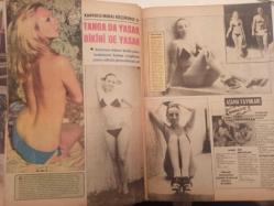 Pazar Haftalık Aktüalite Sinema Tiyatro Müzik ve Magazin Dergisi - 25 Ağustos 1977 - Sayı:1092 - Meral Zeren - Nil Burak - Nükhet Duru sahnelere karnaval havası getirdi - Cahide Sonku-  Bülent Kayabaş - Gönül Tansel - Aydemir Akbaş - Zeyno Çilem - Ceyda Karahan - Sesi kısılan Seyyal Taner için tehlike çanı çalıyor - Gypsy Peterson - Barbara Atkinson - Carlos Manzon - Kantocu Meral Küçükerol'a tanga da yasak bikini de yasak - Oya Yurdakul Yeşilçam'ın kurallarına isyan etti - Milyonluk döviz makinesi - Yonca Yücel bir yılda dört ülkeden bir milyon lira yurda döviz yetirdi - Fotomodel Denise Türkiye'de de modellik yaptı ama soyunmadı - Jackie Sewell - Vanya - Anne Marie ıslak giysilerle daha dişi oluyor fotoğraf ve haberi - Tam Takım Dergi
