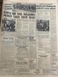 HÜRRİYET GAZETESİ  24 ŞUBAT 1965 YIL :17 SAYI :6042---Salgın hastalıktan Erzurum da 121 köylü öldü : Hükümetin Meclise Sunuluşu Alkışlarla Karşılandı ---Yıldırım Gürses  Kazandı ---Plaza Ankara da temasa başladı ---Gaziantep de bir  çoban karısı ile 2 kızını öldürdü ---İçişleri Bakanı Halk eşit muamele  görecek dedi ---Zenci Malcolm X in liderliğini  yaptığı  camii de  ateşe verdiler ---Üsküdar da Cinayet İşleyen Soyguncu Yakalandı ---Taksim Meydanı da ki havuz tanzim edilecek ---Naziler devrinde bir hemşire 200 akıl  hastasını öldürmüş ----Sarpta gaz  lambası ile  elektrik  yarış  ediyor ---Konya nın İsmil Bucağında  Merkep Yarışı Tertip Edildi ---İkinci Başkan Müslim Bağcılar dün istifa  etti ----Fenerbahçe ,Beşiktaş ve Galatasaray  dün çalıştılar ---Turgay ,bu mevsim  futbol oynamayacak ---Milli Takımın  çalışması tespit  edildi ---Yıldırım Gürses Altın Mikrofon u Alırken Sevinç Gözyaşları Döktü ---Genç kızı  ile bir pansiyon da kalan  İsviçreli turist kadın  ölü bulundu ----