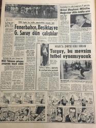 HÜRRİYET GAZETESİ  24 ŞUBAT 1965 YIL :17 SAYI :6042---Salgın hastalıktan Erzurum da 121 köylü öldü : Hükümetin Meclise Sunuluşu Alkışlarla Karşılandı ---Yıldırım Gürses  Kazandı ---Plaza Ankara da temasa başladı ---Gaziantep de bir  çoban karısı ile 2 kızını öldürdü ---İçişleri Bakanı Halk eşit muamele  görecek dedi ---Zenci Malcolm X in liderliğini  yaptığı  camii de  ateşe verdiler ---Üsküdar da Cinayet İşleyen Soyguncu Yakalandı ---Taksim Meydanı da ki havuz tanzim edilecek ---Naziler devrinde bir hemşire 200 akıl  hastasını öldürmüş ----Sarpta gaz  lambası ile  elektrik  yarış  ediyor ---Konya nın İsmil Bucağında  Merkep Yarışı Tertip Edildi ---İkinci Başkan Müslim Bağcılar dün istifa  etti ----Fenerbahçe ,Beşiktaş ve Galatasaray  dün çalıştılar ---Turgay ,bu mevsim  futbol oynamayacak ---Milli Takımın  çalışması tespit  edildi ---Yıldırım Gürses Altın Mikrofon u Alırken Sevinç Gözyaşları Döktü ---Genç kızı  ile bir pansiyon da kalan  İsviçreli turist kadın  ölü bulundu ----