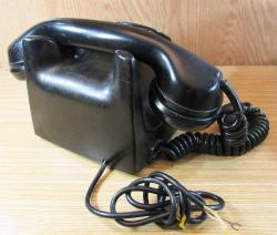 AnTiKa ERİCSSON ÇeViRMeLi SİYAH TELEFON....