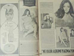 Pazar Haftalık Aktüalite Sinema Tiyatro Müzik ve Magazin Dergisi - 15 Kasım 1968 - Sayı:634 - Selda Alkor - Radyo TV Dergi Reklamı - Sevda Ferdağ dayanamadı - Selda Alkor rahibelikte ısrar ediyor - Servan Özdemir - Ekrem Bora - Nahit Şerif - Munzur Sebip - Niyazi Mustafa - Sevda Ferdağ - Kemal Simavi - Kadri Yurdatap - Atıf Tuna - Hüseyin Baradan - Hüseyin Zan - Tugay Toksöz - Arap seks bombası Nahit Şerif ortalarda kaldı - Yeşilçam'ın yenileri Ülkü Özen - POND's Krem Reklamı - Zeynep Aksu, Antalya'ya uçtu - Sevim Tuna hamamda bülbül gibi şakıdı - Artık Gülgün Erdem'in de yeni bir burnu var - Aram Gülyüz - POP Sabun Reklamı - Marie Vincent - Erika Ramberg - Sevinç Pekin - Türk Sinemasında Seks - Agah Özgüç - Sevim Emre - Seher Şeniz - Nilüfer Koçyiğit - Hilal Esen - Metin Erksan - Vedat Türkali fotoğraf ve haberi - Tam Takım Dergi