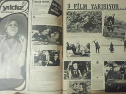 Pazar Haftalık Aktüalite Sinema Tiyatro Müzik ve Magazin Dergisi - 9 Mayıs 1969 - Sayı:659 - Gülsüm Kamu - POP Sabun Reklamı - Tarkan seçiliyor - Sezgin Burak - Yılmaz Duru - Yıldız Örgüleri reklamı - Ayşe Şasa - Atıf Yılmaz - Gani Turanlı - Cüneyt Arkın - Fatma Girik - Hayati Hamzaoğlu - Reha Yurdakul - Mümtaz Ener - Hüseyin Baradan - İzzet Günay - Enver Dönmez - Tugay Toksöz - Cenk Er - Atıf Kaptan - Hakkı Haktan - Bilal İnci - Pervin Par - Meral Küçükerol - Sedef İnci - Ayton Sert - Aynur Akarsu - Memduh Ünsal - Yılmaz Duru - Semra Sar Yeşilçam'a döndü - Her şey sinema için - Fatma Girik'in pabucu dama atıldı - Eva Bender - Aynur Akarsu- Haftanın Film Fotoromanı - ''Aysel'' Bataklı Damın Kızı - POND's Krem Reklamı - Filiz Akın Londra'ya uçtu - Necdet Tosun - İlker İnanoğlu - Necdet Tosun - Gülsüm Kamu hayatını yaşıyor - Claudie Cardinale - Cüneyt arkın - Cihangir Gaffari - Öztürk Serengil - Zeki Müren fotoğraf ve haberi - Tam Takım Dergi