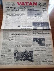 Vatan Gazetesi - 11 Nisan 1953 - Hak Rejimi Yazan Ahmet Emin Yalman Köşe Yazısı - Birleşmiş Milletler Delegelerine Esirler İçin Salahiyet Verildi - Türkiye NATO'nun En Parlak Noktası - Emekli General Ve Afyon Milletvekili Ali İhsan Sabis'in Kiracılarina Tehdit Mektubu - Müritler Şeyh Akif'in Aleyhinde İfade Verdiler - Deliren Bir Jandarma Beş Arkadaşını Vurdu -  Mareşal Fevzi Çakmak Dün Anıldı - Hasan Fehmi Ustaoğlu'nun Dokunulmazlığı - Profesör Ahmet Ali Özeken Vefat Etti - Kadınlar Tekkesi Yazan Refik Halid Karay Yazı Dizisi - Otel Ücretlerine Yüzde 25 Zam Yapıldı - Prenses Sabahattin Toplantıları - Hoş Memo Karikatür - Times'in Türk İngiliz Ticareti İçin Yazısı - 17 Yılda 100 Bin Kilometre Koşan Atlet Şevki Koru - Galatasaray Takımı Bugün Ankara'ya Gitti - Şekerspor Karma Takımı - Yugoslav Talebe Futbolcuları Geliyor - İranlı Boksörler Ankara'da - Eleanora Rossi Drago Sensualite Filminde Fotoğraf - İstanbul Radyosunda Arif Sami Toker - Radyo Tekniği Radyodaki Parazitler - Good Year