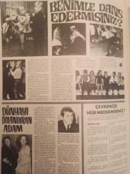 Pazar Ekstra Haftalık Aktüalite Sinema Tiyatro Müzik ve Magazin Dergisi - 25 Mayıs 1969 - Sayı:25 - Bulmaca - Bu hafta doğanlar - Çin Falı - Ne var ne yok - Karnında bir bebek - Kaderin Cilvesi  -Semiramis Pekkan'ın yeni aşkı - Bir Film Ortalığı Karıştırdı - Bir yıl bekleyen Ayhan Işık bir ayda iki film çevirecek - Sevda Ferdağ elbiseleri için 40000 Lira harcayacak - Walt Disney'in hayalleri hakikat oluyor - Bir film hikayesi - Muhabbet Kuşu - Sinemada seks furyası - Şımarık kız - Dünya kadınları sergisi - Dünyanın en güzel doktoru - France Gall yeni saç modellerini takdim ediyor - Müthiş Türk Geliyor - Benimle dans edermisiniz? - Dünyayı dolandıran adam - Çevrenize hükmedermisiniz? - Alfred Hitchcock takdim eder - Önsezi - Sütyeni nasıl takarsınız? - Pazar Ekstra şaka fotoğraf ve haberi - Dergi Tam Değildir Sadece 12 Sayfası Mevcuttur