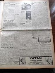 Vatan Gazetesi - 7 Nisan 1953 - Milliyetçilik Perdesi Yazan Ahmet Emin Yalman Köşe Yazısı - Nabalond'ın İsveçli Kaptanı Oscar Loretson Dün Tevkif Edildi - Dumlupınar Denizaltı Faciası - Deniz Teşkilatında Bugün Matem Var - İlk Enerji Kongresi Çalışmalara Başladı - Muammer Alakant Samet Ağaoğlu Ve Tevfik İleri Dün İstifa Ettiler - Ulaştırma Bakanı Yümnü Üresin - Kiralar Tasarısı Dün Mecliste Kabul Edildi - Türkiye İspanya'yı Dün 3 2 Mağlup Etti - Kadınlar Tekkesi Yazan Refik Halid Karay Yazı Dizisi - Altemur Kılıç Tahran'dan Bildiriyor - Tudeh'çilerin Vaziyeti - Batı Almanya Başbakanı Adenauer Amerika'da - Mapusane Çeşmesi Yazan Mehmet Yanık Yazı Dizisi - Kremlin'in Yeni Hükümdarı Georgie Malenkov Yazan Albay İlya Molin Yazı Dizisi - Viyolonsel Resitali - Çocuk Köşesi - Macera Bu Akşam Başlıyor Yazan Robert Collard Yazı Dizisi - Bulmaca - Türk Mısır Ticaret Anlaşması - Gripin - Doğubank - Eminönü Kızılay Kongresi Hadisesinin Tahkikatı Bitti - Kenyatta'nın Mau Mau Şefi Olduğu Anlaşıldı