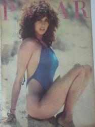 Pazar Haftalık Aktüalite Sinema Tiyatro Müzik ve Magazin Dergisi - 20 Ocak 1977 - Sayı:1061 - Sevim Tuna - Jilly Johnson - İlhami Gencer - Ümit Aksu - Sinan Bilsel - Ayten Alpman - Ayhan Işık'ın hastalanması Göksel Arsoy'un işine yaradı - Sebahat Filmer - Ayhan Işık - PEkcan Koşar - Süheyl Denizci - Süreyya Duru - Mesut Uçukan - Vedat Türkali - Yücel Çakmaklı - Osman Faruk Seden - Aynur Aydan Hollanda'da tutuklandı - Sibel Egemen her okula gidiyor, hem şarkı söylüyor - Aynur Akarsu - Puşkaş Ergun - Müjde Ar'ın filmde taktığı gözlükten gözleri bozuldu - Orhan Elmas - İsmail Hakkı Şen - Hüseyin Özşahin - Feri Cansel - Filiz Ersürel - Fikret Hakan - Sevim Tuna'nın artık yürüyen bir evi var - Marisa Mell, ülkesinde bol bol soyunuyor - şantöz Yaprak - Seçil Heper Yeşilçam'a ''Hayır'' TV filmine ''evet'' - Mine Sun'un sahne yaşamı başlamadan bitti - Selma Güneri - Çeler Doğan - Sema Koçak - Belgin Koçak - Kenan Özcan - Çetin Vural - İbrahim Kayan - Ünal Çulha - Mine Mutlu - Tam Takım Dergi