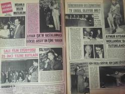 Pazar Haftalık Aktüalite Sinema Tiyatro Müzik ve Magazin Dergisi - 20 Ocak 1977 - Sayı:1061 - Sevim Tuna - Jilly Johnson - İlhami Gencer - Ümit Aksu - Sinan Bilsel - Ayten Alpman - Ayhan Işık'ın hastalanması Göksel Arsoy'un işine yaradı - Sebahat Filmer - Ayhan Işık - PEkcan Koşar - Süheyl Denizci - Süreyya Duru - Mesut Uçukan - Vedat Türkali - Yücel Çakmaklı - Osman Faruk Seden - Aynur Aydan Hollanda'da tutuklandı - Sibel Egemen her okula gidiyor, hem şarkı söylüyor - Aynur Akarsu - Puşkaş Ergun - Müjde Ar'ın filmde taktığı gözlükten gözleri bozuldu - Orhan Elmas - İsmail Hakkı Şen - Hüseyin Özşahin - Feri Cansel - Filiz Ersürel - Fikret Hakan - Sevim Tuna'nın artık yürüyen bir evi var - Marisa Mell, ülkesinde bol bol soyunuyor - şantöz Yaprak - Seçil Heper Yeşilçam'a ''Hayır'' TV filmine ''evet'' - Mine Sun'un sahne yaşamı başlamadan bitti - Selma Güneri - Çeler Doğan - Sema Koçak - Belgin Koçak - Kenan Özcan - Çetin Vural - İbrahim Kayan - Ünal Çulha - Mine Mutlu - Tam Takım Dergi
