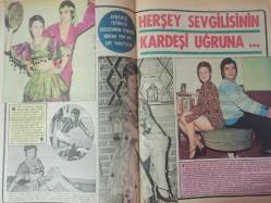 Pazar Haftalık Aktüalite Sinema Tiyatro Müzik ve Magazin Dergisi - 21 Ocak 1972 - Sayı:800 - Arzu Okay - Sevim Emre - Yıldız Kenter'in kızı Leyla Kenter ikinci filmini de çevirdi - Yıldırım Önal - Cüneyt Arkın - Melek Görgün ''Kara Kış'' a soyunarak meydan okudu - Doctor Renaud Losyon Reklamı - Arzu Okay da aşkını açıkladı - Yusuf Tuna - Ünsal Emre - Emel Sayın - Metin Erksan - Serdar Gökhan - Tarık Akan - Müfit Noyan - Levent Çakır - Gül Tener - Yeşim Tan - Beyza Başar - Ender Doruk - Meral Zeren - Müşerref Tezcan - Semra Karaca - Leyla Kenter - Bahar Erdeniz - Ceyda Karahan - Zeynep Değirmencioğlu - Memduh Ün - Muhterem Nur - İzzet Günay Kaç Kılığa Girdiler? - Erol Taş - Selma Güneri - Kadir Savun - Süleyman Turan - Esen Püsküllü - Mine Mutlu - Nilüfer Aydan - Cihangir Gaffari - Tijen Doray - Fikret Uçak - Dinçer Önal - Sedef İnci - Erdoğan Seren - Erol Yeşilyaprak - Tahsin Koray - Yılmaz Güney Ameliyat olunca - Sevim Emre fotoğraf ve haberi - Tam Takım Dergi