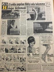 HÜRRİYET GAZETESİ 9 ARALIK 1967 YIL :20 SAYI :7047---İnönü ye  göre Amerika da Enosis e taraftar ---İlk Parti 400 Yunan Askeri Kıbrıs ı Terk Etti ---Demirel :Harp Tehdidi ,Kıbrıs ta Sükün Temin Edilince Kalkar ---Küreksiz  bir sandalla  Samandağ sahilinden  denize açılan çocuk Beyrut ta baygın  halde bulundu ---Şemdinli ,Molla Barzani den korkan bazı Irak Kürtleri için bir iltica  şehri oldu ---Kazancı  fazla olan çok vergi ödeyecek --Sahte 100 lük basan kalpazan çetesi 450 bin lira  ile yakalandı ---Jonhson un kızının düğünü için 600 bin lira sarf edilecek ---Koçyiğit Kardeşlerin Aşk Fırtınası ve İşin İçyüzü -----Beşiktaş ı yenmek zor değil ---Fenerbahçe ile  hesaplaşmak zamanı geldi ---Galatasaray ,G.Birliği ile Karşılaşıyor----Eski Beşiktaşlı Tuncay ,Berlin Antrenörlük Kursunu Bitirdi ----İkinci Türkiye Liginde 2 Karşılaşma Var ---25 Yılda  yapılan fildişi oda  takımına değer biçilemedi ---Hindistan da fil  yetiştiren  çiftlikler var ----