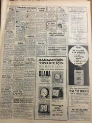 HÜRRİYET GAZETESİ 2 ARALIK 1967 YIL :20 SAYI :7040--Kıbrıs ta Türk kesiminde muhtar idare kurulacak ---Kıbrıs ta yine bombalar  patladı bir Türk öldü --İstanbul polisinin  harıl harıl aradığı azılı katil İzmir  cezaevin de bulundu ----Türkler Kıbrıs ta kıskaç  içinde yaşıyor ---Kömür almak isteyen 3 bin kişi Vilayette  hücum edince  polisten yardım istedi ---17 yaşındaki Türk kızı evlenmek için Yunanistan dan  Edirne ye geldi ---Kızını istemediği yaşlı şahısla  evlendirmeğe  kalkan karısını  öldürdü ----Edirne de 1,5 milyon liralık kaçak makine ele geçirildi ---Vietnam da Amerikan askerlerine şimdi de kaplan musallat  oldu ---Molnar :Fevzi yok diye Göztepe ağlamasın ----Beşiktaş Hacettepe  önünde ---Necdet Erdem ,Eşfak Aykaç ve Coşkun Özarı ---B.Bardot televizyonunda şarkı söyleyip balon patlatacak --Kendini mahkum eden hakimin  koltuğu gibi  tuvalet yaptırdı ---
