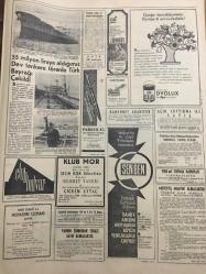 HÜRRİYET GAZETESİ  17 KASIM 1967 YIL :20 SAYI :7025--Rumlar iki köyü yaktılar ,yıktılar ve gittiler ---Türkler 23 Şehit Verdi --Geri dönmeseydik batacaktık ---Hükümetin Bombardımanı Kararı Tatbik Edilemedi ---Kabadayı kardeşleri korkutmağa giden 62 lik otelci ,annelerini  öldürdü ----Yeşilköy hava alanı 5 saat iç ve dış trafiğe kapatıldı ---TBMM gizli toplantı yaptı ----Hitlerin son Gestapo şefi de yakalandı---55 milyonla liraya aldığımız dev Türk  Bayrağı çekildi ---Göztepe bombardımana hazır ---Antrenörle idareciler suçu birbirinin üzerine atıyor --Fenerbahçe stadı 5 işçi ile  bitirilmeğe çalışıyor --Galatasaray şeytanın ayağını bu hafta kıracak ---Türkiye Kupasında ,PTT Trabzon u Kura  ile Eledi ---Öz kardeş gibiler ---Yedi köyün yedi kızı ---Denktaş :İşgal olayı beklenen bir neticedir ---Papadopulos : Bu hadiselerde bizim  muvafakatimiz   yoktur diyor ----TBMM gizli toplantı yapıyor --