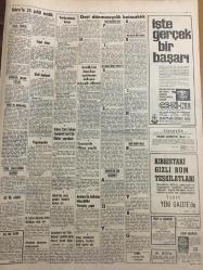 HÜRRİYET GAZETESİ  17 KASIM 1967 YIL :20 SAYI :7025--Rumlar iki köyü yaktılar ,yıktılar ve gittiler ---Türkler 23 Şehit Verdi --Geri dönmeseydik batacaktık ---Hükümetin Bombardımanı Kararı Tatbik Edilemedi ---Kabadayı kardeşleri korkutmağa giden 62 lik otelci ,annelerini  öldürdü ----Yeşilköy hava alanı 5 saat iç ve dış trafiğe kapatıldı ---TBMM gizli toplantı yaptı ----Hitlerin son Gestapo şefi de yakalandı---55 milyonla liraya aldığımız dev Türk  Bayrağı çekildi ---Göztepe bombardımana hazır ---Antrenörle idareciler suçu birbirinin üzerine atıyor --Fenerbahçe stadı 5 işçi ile  bitirilmeğe çalışıyor --Galatasaray şeytanın ayağını bu hafta kıracak ---Türkiye Kupasında ,PTT Trabzon u Kura  ile Eledi ---Öz kardeş gibiler ---Yedi köyün yedi kızı ---Denktaş :İşgal olayı beklenen bir neticedir ---Papadopulos : Bu hadiselerde bizim  muvafakatimiz   yoktur diyor ----TBMM gizli toplantı yapıyor --
