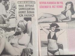 Pazar Haftalık Aktüalite Sinema Tiyatro Müzik ve Magazin Dergisi - 1976 Yılı - Sayı:1052 - Feri Cansel - Melek Görgün - Tyrene Power'in seks yıldızı kızı şarkıcı kocasıyla İstanbul'a geldi - Romina Power Türkiye'de bir film çevirecek - Toto Karaca sanat hayatına verda ediyor - Hülya Tuğlu yılbaşında şarkıcı oluyor - Mine Sun ''Alaturkaya gitmem'' diye batı müziğine geçiş yaptı - Müşerref Tezcan'ın büyük jesti - Hale Soygazi şarkıcılıktan Ahmet Özhan için vazgeçti - sevda Karaca bu yıl sinemaya hız verdi - Feri Cansel ikinci kez hamile kaldı - Müjde Ar eski eşini dilinden düşürmüyor - Samim Değer - Orhan Elmas - Serdar Gökhan - Mine Mutlu evliliğin eşiğinden geri döndü - Ünal Çulha - Gamze Öz ve Turgay Oylum dört yıllık nişanlılık dönemi sonunda evlilik kararı aldılar - Hüseyin Oylum - Nişanlısı Yonca Yücel'i İtalya'dan getirdikten hemen sonra nişanı bozdu - Ali Rıza Binboğa ile aşkları Başkent'te de devam ediyor - Kayıp Fatma Belgen- Melek Görgün - Nina Carter - Tam Takım Dergi