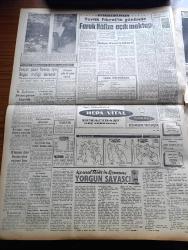 Vatan Gazetesi - 22 Ağustos 1961 - Yassıada Hakkında Propaganda Yasak - Bayındırlık Bakanı Mukbil Gökdoğan İstifa Etti - Doğu Batı Berlin Arasında Yüksek Duvar Örülüyor - Ali Fuat Başgil Adalet Partisinden Aday Oluyor - Kanarya İhraç Edeceğiz - Celal Bayar'ın Kızı Babasını Evde Huzuru Kalb İle Beklediğini Söyledi - Halk Taşıt Sıkıntısı Çekmeyecek - Kemal Tahir'in Romanı Yorgun Savaşçı Yazı Dizisi - Sovyet Yüzer Havuzu İçin Boğaz Trafiği Duracak - 30 Ağustos Zafer Bayramı Tören Programı Hazır - Tevfik Fikret'in Gününde Faruk Hafize Açık Mektup Yazan Behçet Kemal Çağlar - Genç Dansöz Margaret Cooper Evlenecek - Ünlü Milo Venüs'ünün Kayıp Kolları Bulundu - Dünya Nelere Gülüyor Karikatür - Can Bartu Yarın Şeref Has Öbürgün Geliyor - Fenerbahçe Partizan İle Rövanşı Yarın Oynuyor - Beşiktaş'lı İdareciler Yeni Tedbirler Alıyor - 50 İlde Toto Oynanacak - Spor Toto'da Bu Hafta - Beşiktaş Beykoz Maçı - Yüzmede 10 Dünya Rekoru Tesis Edildi - Trafik Şubesinin Vasıtalarının Çoğu Çalışmaz Durumda