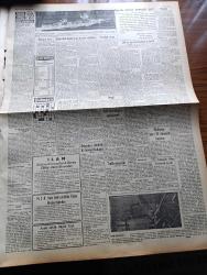 Vatan Gazetesi - 22 Ağustos 1961 - Yassıada Hakkında Propaganda Yasak - Bayındırlık Bakanı Mukbil Gökdoğan İstifa Etti - Doğu Batı Berlin Arasında Yüksek Duvar Örülüyor - Ali Fuat Başgil Adalet Partisinden Aday Oluyor - Kanarya İhraç Edeceğiz - Celal Bayar'ın Kızı Babasını Evde Huzuru Kalb İle Beklediğini Söyledi - Halk Taşıt Sıkıntısı Çekmeyecek - Kemal Tahir'in Romanı Yorgun Savaşçı Yazı Dizisi - Sovyet Yüzer Havuzu İçin Boğaz Trafiği Duracak - 30 Ağustos Zafer Bayramı Tören Programı Hazır - Tevfik Fikret'in Gününde Faruk Hafize Açık Mektup Yazan Behçet Kemal Çağlar - Genç Dansöz Margaret Cooper Evlenecek - Ünlü Milo Venüs'ünün Kayıp Kolları Bulundu - Dünya Nelere Gülüyor Karikatür - Can Bartu Yarın Şeref Has Öbürgün Geliyor - Fenerbahçe Partizan İle Rövanşı Yarın Oynuyor - Beşiktaş'lı İdareciler Yeni Tedbirler Alıyor - 50 İlde Toto Oynanacak - Spor Toto'da Bu Hafta - Beşiktaş Beykoz Maçı - Yüzmede 10 Dünya Rekoru Tesis Edildi - Trafik Şubesinin Vasıtalarının Çoğu Çalışmaz Durumda