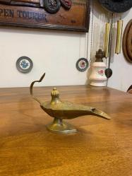 Antika prinç alaadinin lambası