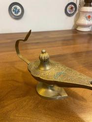 Antika prinç alaadinin lambası