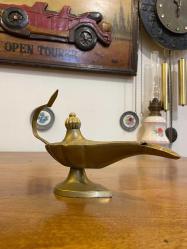 Antika prinç alaadinin lambası