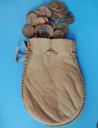 Kese,  Deri Para Kesesi,  İçinde Eski Avrupa Paraları İle Beraber.
