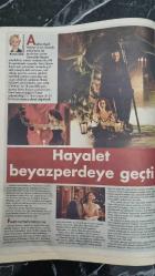 HÜRRİYET KEYİF GAZETESİ - 9 NİSAN 2006 - REHA ERUS JOEL SCHUMACHER VE EMMY ROSSUM LA KONUŞTU RÖPORTAJ - SEDAT NURİ KAYIŞ ,RTÜK - VEYSEL DİKMEN , BÜYÜK ÖLÜLER MEYDANI - ÖMÜR GEDİK , OPERADAKİ HAYALET , GERARD BUTLER , EMMY ROSSUM , PATRİCK WİLSON  -  HÜLYA AVŞAR ANADOLU KAPLANIN DA -  SESSİZ DÜŞMAN , HORRİSON FORD , BRAD PİTT - İSRAİLLİ YAZAR AMOS OZ 'UN YENİ ROMANI AŞK VE KARANLIK - UFUK ÖZCAN KARABACAK - SERKAN FERHAT - EMRAH HALAY - NELSON DEMILLE , SON UÇUŞ - NEDEN HALİL BEZMEN - ROGER WATERS