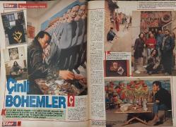 STAR DERGİSİ-STAR-DERGİ-19 EYLÜL-1993-YIL:2-SAYI:100-KAPAK-FOTOĞRAF-RÖPORTAJ-YAZILARIYLA-METE AKYOL-ERGUN HİÇYILMAZ-ALİ RIZA KARDÜZ-AYKUT IŞIKLAR-MAGAZİN-SOSYETE-TARİH-BELGESEL-ASTROLOJİ-LIFESTYLE-TÜRK BASININDA İLK KEZ YAYINLANAN FOTOĞRAFLARLA BULGAR SADIK OLAYI-MARANGOZ KALFASIYDI ŞİMDİ BİLARDO KRALI-NEW YORK PARÇA PARÇA ÖLÜYOR-ÇİNDE ÖZGÜR RESSAMLAR KÖYÜ-ÖLÜMSÜZ ASKERLER FRANSA'DA-GELİŞEN DÜNYA-PLATİN DOĞAN-ÖLÜMSÜZ ASKERLER-ÇETECİ STOYAN-ETHEM PAŞA-BOHEMLER-1888-DAĞ KAYKAYI-MAKEDONYA DAĞLARI-MİLLİ MÜCADELE-ORHAN BİRGİT-FERYA GÖKNEL-NERİAH DEVIS