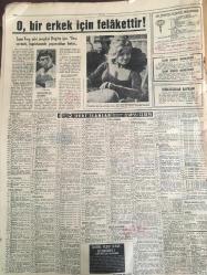 HÜRRİYET GAZETESİ 2 TEMMUZ 1964 YIL :17 SAYI :5807---De Gaulle ,arabulucu olmaya hazırlanıyor ---Kıbrıs ta gizli konvoylar Rum askeri ve silah taşıyor ---Yunanistan 12 Ada da Yığınak Yapıyor ---12 Senelik kadın polis ,53 kişi içinde  birinci oldu ----Yavuz un  Almanya da buluşan mürettebatı  eski günleri anıyor --Kıbrıslı öğrenciler  müşkül durumda kaldı ---İçip içip yol ortasında sızan 2 sarhoş kamyon altında öldü --Trafik kazalarında geçen sene 2429 kişi can verdi ---35 senelik kocamın  kaybı beni  eritiverdi ---Kardeşlerine bakmayan  oğlunu bıçakla  yaraladı ---Fenerbahçe -Galatasaray --İlk gün :Fenerbahçe Şükrü ve Ziya ile mukavele imzaladı --Kasımpaşalı  9 oyuncu mahkemeye veriliyor ---Ankara da transfer  çok sönük başladı ---İzmir de satış listeleri  belli oldu --Turist kasabası : Akçakoca ---Evlerin çoğu pansiyondur ,bir yatağın  geceliği 5 liradır ---
