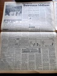 Vatan Gazetesi - 28 Temmuz 1961 - İstanbul Ankara Olayları Davasında Dün Açıklandığına Göre 49 Sanığa Tahliye Kararı Verildi - Türkiye'ye 30 Kilo Altın Sokarken Yakalandı - Cemal Gürsel Ragıp Gümüşpala'nın Aklı Başına Gelecek Dedi - Kemal Aygün İle Ferit Sözen Tahliye Edildi - Adalet Partili Ahmet Çiftçi'nin İdamı İstendi - Seçime 4 Parti'nin Gireceği Kesinleşti -  Yassıada Duruşmaları - Tevfik İleri 27 Mayıs'ta Hamamda İmiş Gibi Yakalandık Dedi - Kemal Tahir'in Romanı Yorgun Savaşçı Yazı Dizisi - Bir Dilim Karpuz 20 Lira - Kennedy Batı'nın Muhtaç Olduğu Lider Mi Yazan Orhan Karaveli - Yugoslavya'da 15 Gün Yazan Oktay Akbal Yazı Dizisi - Kral Zogo Ve Arnavutluk Kraliçesi Jeraldin'in Hatıraları Yazan Nizameddin Nazif Tepedenlioğlu Yazı Dizisi - Tonton Agah Çizgi Roman Sade Yalçın - Stiv Roper Çizen Saundes ve Overgard - Pullar Üzerinde Tıbbi Kongreler Ve Hastalıklar - Palermo Antrenörü Remondini Metin Oktay'ın Takımdaki Yeri Santrafordur Dedi - Şeref Has Şükrü Gülesin İle İtalya'ya