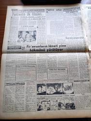 Vatan Gazetesi - 6 Temmuz 1961 - Kabine İktisadi Durumu Görüştü - Maliye Bakanı Kemal Kurdaş İhracatı Arttırmak İçin Tedbirler Düşündük - Selim Sarper Başkanın Talebi İle İstifamı Geri Aldım - Yassıada Duruşmaları Bu Ay İçinde Bitirilecek -  Bayan Kennedy'nin İlk Resmi Fotoğrafı - Gregoryen Ermenilerin Ruhani Lideri Vasken Haçaduryan'ın Cenazesi İçin İstanbul'a Geldi - İngilizler Dün De Kuveytteki Birliklerini Takviye Ettiler - İsrail De Fezaya Bir Roket Fırlattı - Kemal Tahir'in Romanı Yorgun Savaşçı Yazı Dizisi - Bulgar Ajanı Yusuf Hocaoğlu'nun Asker Kaçağı Olduğu Anlaşıldı - Rasputinin Sonu Sahnede - Rüzgar Çelebi Çizen Guy Bara - Fidel Castro'nun Kardeşi Frau Castro Bir Suikastte Yaralandı - Cezayir'de Müslümanlar Evlerinden Çıkmıyorlar - Berlin Film Festivali Sonuçlandı - Kruşçev Amerikan Bağımsızlık Günü Balosuna Katıldı - Berlin Film Festivalinde - Metin Oktay Veda Beyanatı Verdi - Balkan Güreş Müsabakalarına Katılmıyoruz - Beşiktaş Gençlerle Temasını Hızlandırdı - At Yarışları