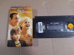 PAY IT FORWARD VIDEO VHS
