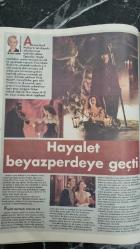 HÜRRİYET KEYİF GAZETESİ -9 NİSAN 2006 ÖMÜR GEDİK  ANDREW LLOYD WEBBER'İN TÜM DÜNYADA MİLYONLARCA KİŞİ TARAFINDAN İZLENEN OPERADAKİ HAYALET  YÖN.-JOEL SCHUMACHER - OYN:GERARD BUTLER, EMMY ROSSUM , PATRİCK WİLSON. REHA ERUS EMMY ROSSUN İLE KONUŞTU RÖPORTAJ .- HÜLYA AVŞAR ANADOLU KAPTANINDA - SESSİZ DÜŞMAN HARRİSON FORD VE BİRAD PİTT - BEYZNIN KADINLARI TMER KARADAĞLI DEMET EVGAR LEVENT ÜZÜMCÜ, İSRAİLLİ YAZAR AMOS OZ'UN YENİ ROMANI JACK DANIEL'S ROCK MÜZİK YARIŞMASININ ÇANAKKALENİN BİRİNCİSİ UFUK ÖZCAN KARABACAK SERKAN FERHAT EMRAH HATAY .- NEDEN HALİL BEZMEN BURAK ELDEM , FRATERNIS.