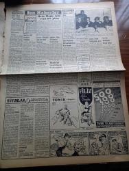 Vatan Gazetesi - 29 Nisan 1953 - Kaynayan Kazan Yazan Ahmet Emin Yalman Köşe Yazısı - Darüşşafaka'nın Kongresi Toplandı - Demokrat Parti Grubunda 2 Bakan İçin Tahkikat İstendi - Başbakan Adnan Menderes Irak Seyahatini Tehir Etti - Molotof Beş Büyüklerin Toplanmasını İstedi - Dumlupınar Denizaltısına Çarparak Batmasına Sebep Olan Naboland'ın Kaptanı Loretson'un Duruşması Bugün Başlıyor - Yunanistan'da Türk Arazisine El Konuyor - Vima Diğer Yunan Gazetelerine Nasihat Ediyor - Kadınlar Tekkesi Yazan Refik Halid Karay Yazı Dizisi - İstanbul Hakkında Bir Kanun Teklifi - Trakya'da Bir Çimento Fabrikası Kuruluyor - Kızılay'ın Beyoğlu Şubesinin Fesih Sebepleri - Ahmet Emin Yalman'a Suikastle İlgili Olarak Pötürge'de Bir Şahıs Yakalandı - Bayer Tonik - Filiz Naylon Çorapları - Hoş Memo Karikatür - Orta Oyunu Temsilleri Hazırlanıyor - Altemur Kılıç İran'dan Geliyor Yazı Dizisi - Afrika Yollarından Mısır Yazan Tunç Yalman Yazı Dizisi - Soprano Ketty Çürükoğlu - Güreş Federasyonu Reisi Vehbi Emre