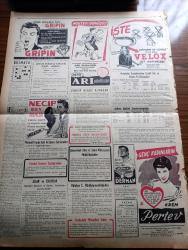 Vatan Gazetesi - 14 Mart 1953 - Paris'e Yolculuk Yazan Ahmet Emin Yalman Köşe Yazısı - Türk Fransız Devletleri Arasında Sıkı İşbirliğinin Temeli Atılmıştır - Başbakan Adnan Menderes Elysee Sarayında Fransa Cumhurbaşkanı Vincent Auriol İle Görüşürken - Neriman Eski Mısır Kralı Faruk'la Cehennem Hayatı Yaşıyordum Dedi - Şehir Ortasında Yapılan Gangsterlik Denizcilik Bankasının Mutemedi Soyuldu - Bir Çek Uçağı Batıya Geçti - İzmir Pamuk Kongresi Sona Erdi - 14 Mart Neden Tıbbiyeliler Bayramıdır - Kadınlar Tekkesi Yazan Refik Halid Karay Yazı Dizisi - Türk Devrim Ocakları Avrupa Günü Yapıldı - Onbir Mau Mau İdam Edildi - Uzakdoğu'dan Hakikatler Ve Masallar Yazan Altemur Kılıç Yazı Dizisi - Meksika Yazan Leyla Kara Yazı Dizisi - Dinlediklerimiz Celal İnce - Radyo Amatörlüğü - Türkiye'de Yerleşen Batı Trakyalıların Mülkleri - Krem Pertev - Velox Süt Makineleri - Gripin - Necipbey Kremleri - İstanbul Ankara İzmir Radyosu Programı - Derman Ağrı Kesici