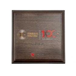 CUMHURİYETİN 100.YILI BRONZ HATIRA PARA DARPHANE SERTİFİKALI VE ORJİNAL AHŞAP KUTULU (SIFIR ÜRÜN)