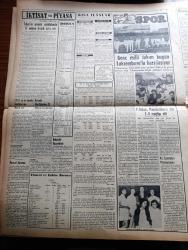Vatan Gazetesi - 2 Nisan 1953 - Ahmet Emin Yalman Köşe Yazısı - Avrupa Birliği Genel Sekreteri Eski Belçika Başbakanı M. Spaak Ankara'da Bir Konferans Verdi - Rusya Kore Mütarekesi Teklifini Destekleyecek - Birleşmiş Milletler Genel Sekreteri Trygve Lie Yerine Dag Hammarskjoeld Oldu - 7 Kadını Öldürmekten Suçlu Londra Canavarının İlk Sorgusu Yapıldı - Amerikalı Gazeteciler Moskova'da - Milliyetçiler Derneği Davası Sanıklar Hakimi Reddettiler - Trafik Kanununun Müzakeresi Bitti - Eski Kraliçe Neriman Bir Basın Toplantısı Yaptı - İngiltere Dışişleri Bakanı Anthony Eden 7 Nisan'da Ankara'ya Gelecek - Dün İstanbul'da Yeniden İki Zelzele Daha Oldu - Mau Mau'ları Karşı Uçak Kullanılacak - Kadınlar Tekkesi Yazan Refik Halid Karay Yazı Dizisi - İstanbul Belediyesinden Beklediklerimiz Yazan Refik Noyan - Fotoğraflarla Haberler - Hoş Memo Karikatür - Stalin'den Sonra Peykler Ne Olacak Yazan George W. Herald - Örümcek Oyunu Sahneye Koyan Muhsin Ertuğrul - Kremlin'in Yeni Hükümdarı  Malenkov