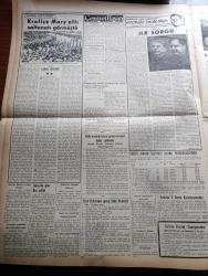 Vatan Gazetesi - 31 Mart 1953 - Demir Perde Ve Biz Yazan Ahmet Emin Yalman Köşe Yazısı - Amerika'nın Türkiye'ye Yardım Azaltılmayacak - Kızıl Çin Başkanı Chou En Lai Kore'de Sulh İstedi - Yedi Kadını Öldüren Londra Canavarı Henüz Yakalanmadı - İnkılapları Koruma Ve İrtica İle Savaşta CHP Hükümete Müzahir Olacak - Tediye Birliğinin Müddeti Uzatıldı - Kız Kardeşi Katolik Olan Dimitro Elefteryadis İki Kişiyi Vurdu - Genç Milli Takım Şampiyonası Bugün Brüksel'de Başlıyor - Kongre Yazan Abdulkadir Ceyhun Yazı - Hekim Hakları Koruma Derneği Kongresi - Mareşal Tito Yugoslavya'ya Döndü - Hoş Memo Karikatür - Sümerbank - Mayadağ Fenni Mayaları - Londra Mektupları Yazan Canan Ergüder - Kremlin'in Yeni Hükümdarı Georgie Malenkov Yazan Albay İlya Molin Yazı Dizisi - İtalya'da Grev İlan Edildi - Tiyatrolar Sinemalar Programı - Çocuk Köşesi - Macera Bu Akşam Başlıyor Yazan Robert Collard Yazı Dizisi - Mançurya'dan Göçmenler Geldi - Devrim Ocakları Toplantısı Yapıldı - Krem Pertev - Good Year Lastik